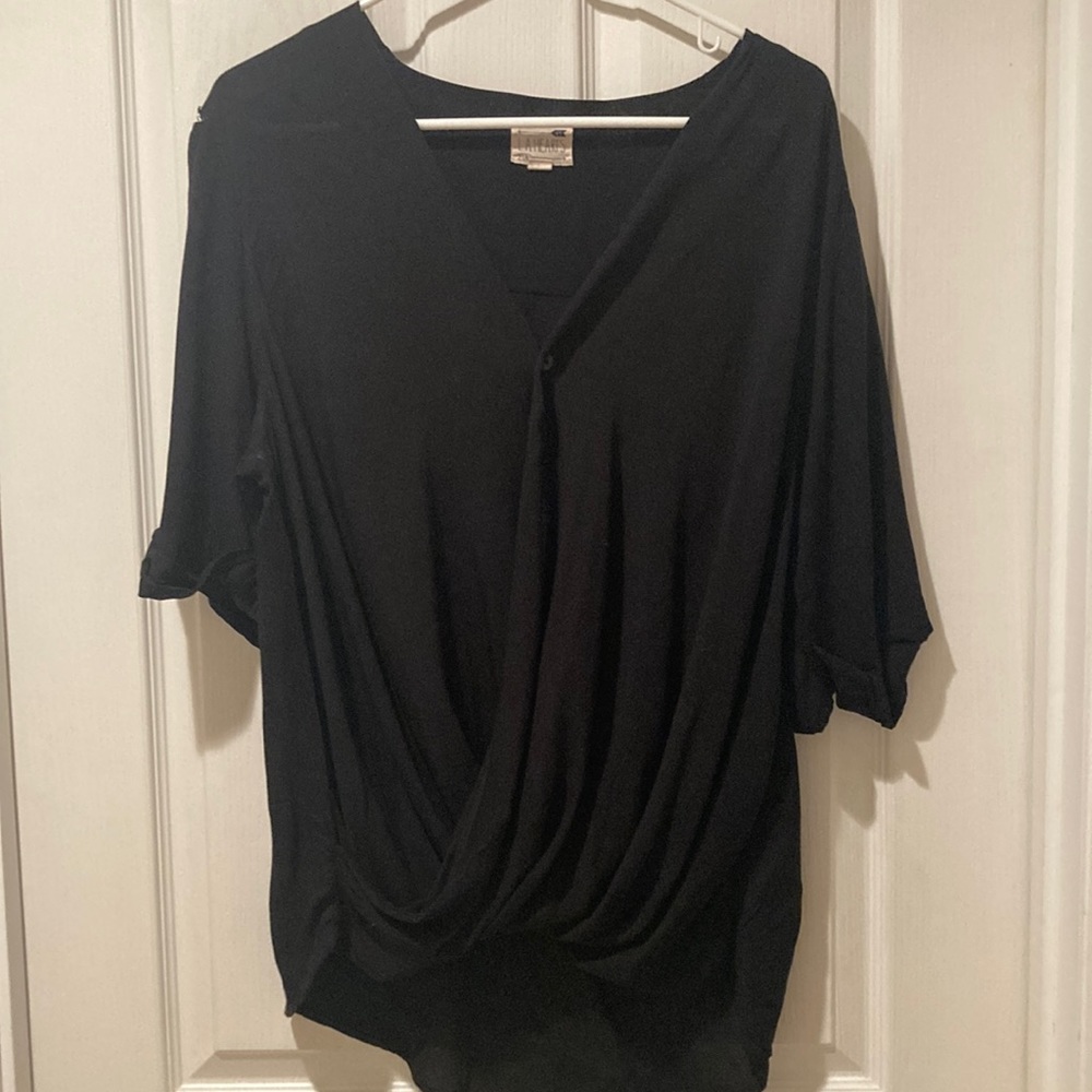 PacSun LA Hearts black blouse size large